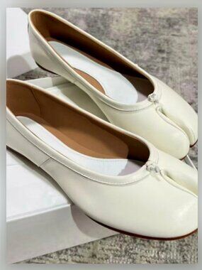 Maison Margiela Off-White Tabi Ballet Shoes